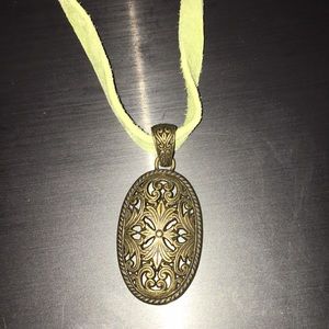 Suede green pendent necklace